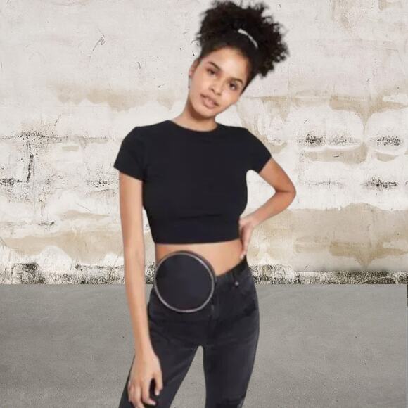 Wild Fable Women's Black Short Sleeve Crop Top - Size XS - Picture 1 of 6